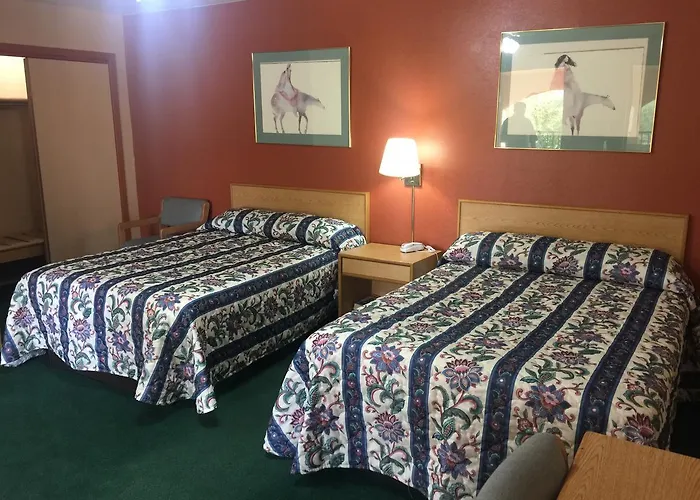 East Motel 2*